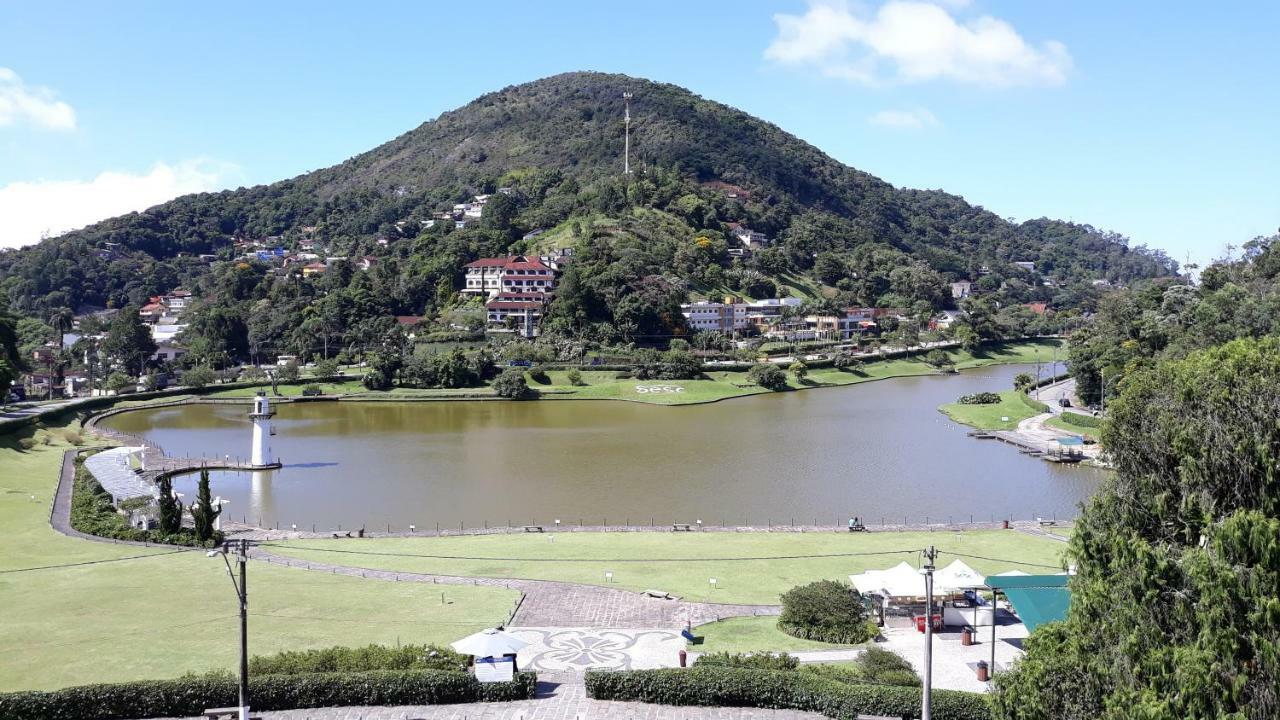 Palacio Quitandinha Espetacular Apartamento Com Vista Para O Lago Petrópolis Eksteriør bilde